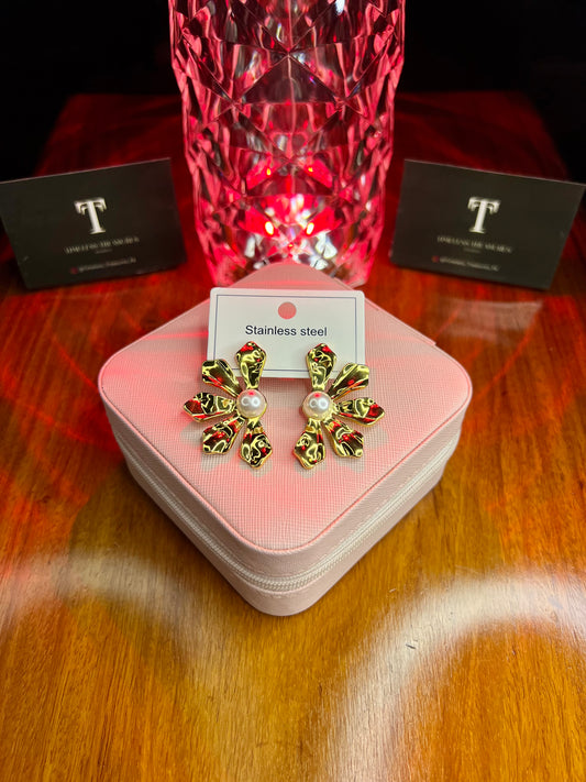 Premium Quality Stainless Steel 18k Sunflower Pearl Earrings