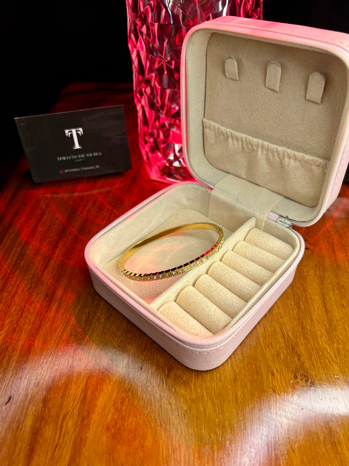 Premium Quality Stainless Steel 18k Sleek Gold Cuff