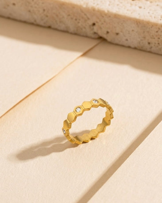 Premium Quality Stainless Steel 18k HoneyComb Stone Ring