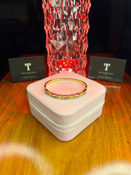Premium Quality Stainless Steel 18k Blossom Reflection Cuff