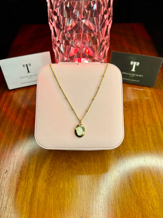 Premium Quality Stainless Steel 18k Oval White Shell Necklace