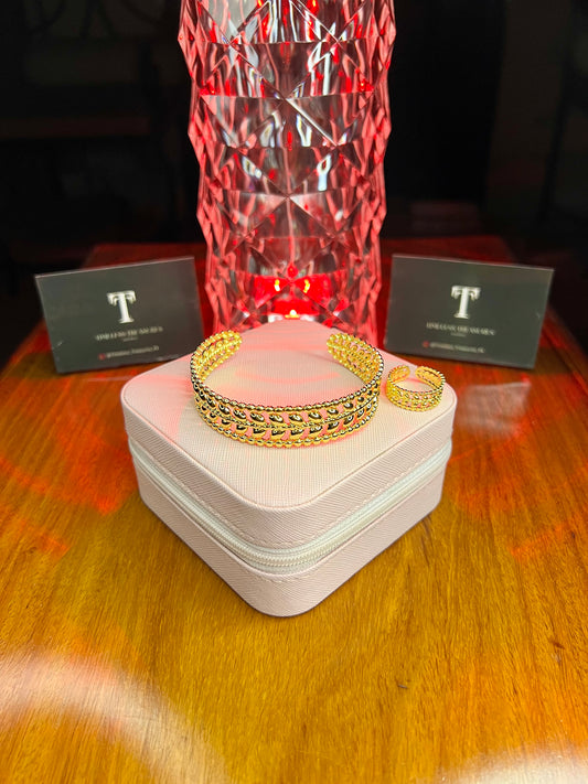 Premium Quality Stainless Steel 18k Golden Ember Handcuff and Ring Set