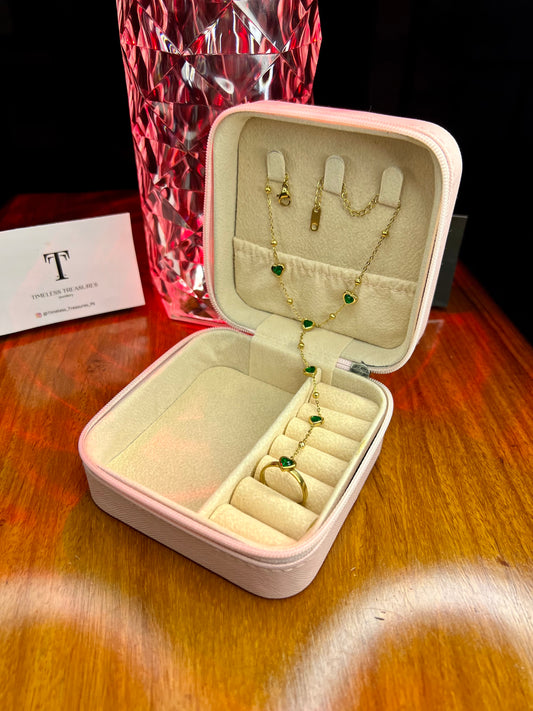 Premium Quality Stainless Steel 18k Green Stone Heart Ringlet