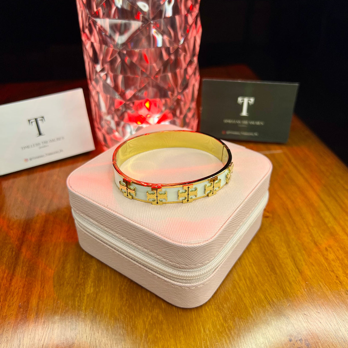 Premium Quality Stainless Steel 18k Tory White Handcuff