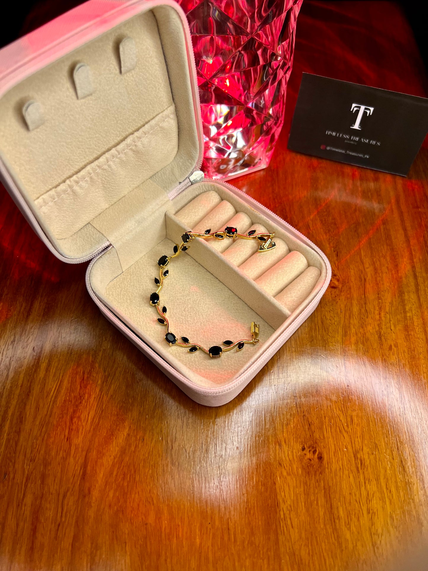 Premium Quality Stainless Steel 18k Tulip Bracelet Black